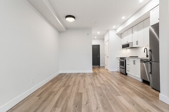 Building Photo - 6045-6045 Chilliwack River Rd