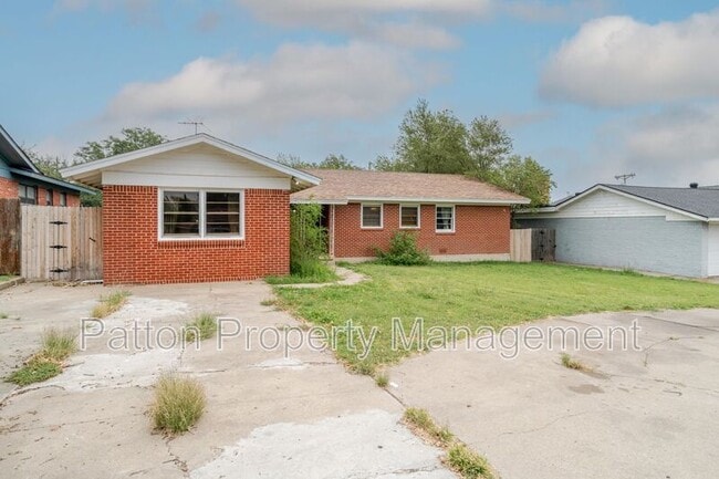 Building Photo - 1703 Pecos St