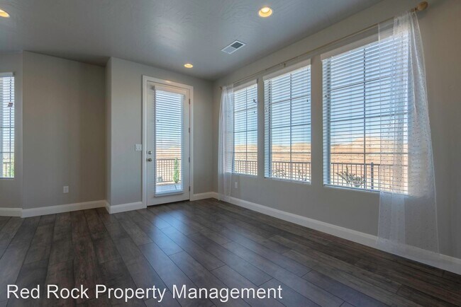 Foto del edificio - 3 br, 2.5 bath House - 3668 Montreal Lane
