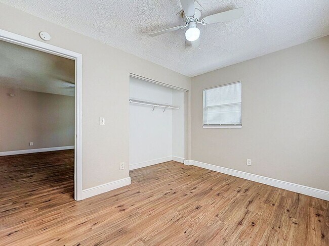 Building Photo - 3216 N 48th St