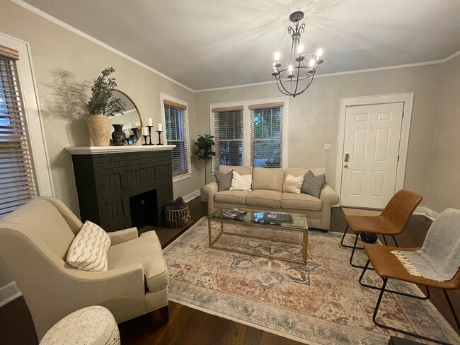 Building Photo - 1016 N Tyler St