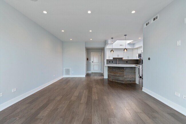 Foto del edificio - 635 Perrie Dr