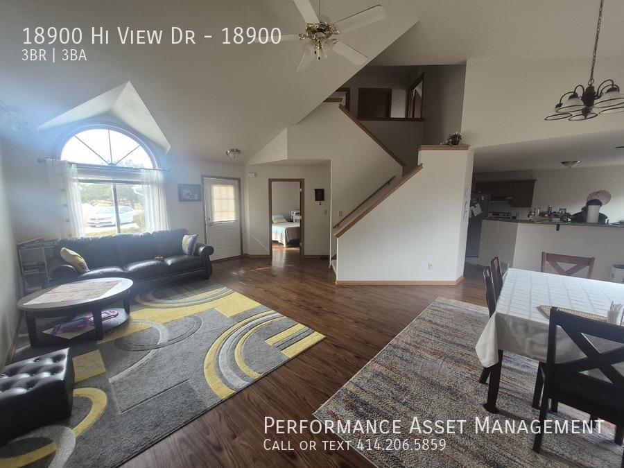 Primary Photo - 18900 Hi View Dr