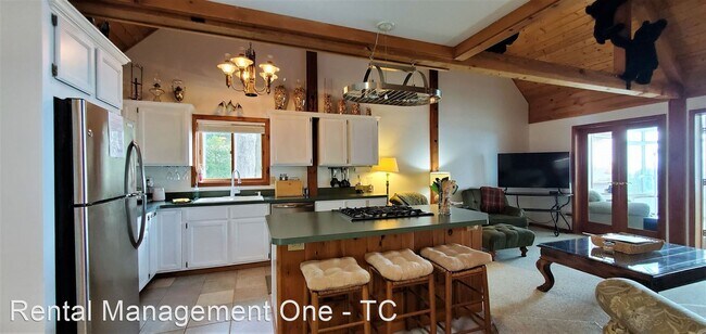 Foto del edificio - 5 br, 3 bath House - 2558 Neahtawanta Road