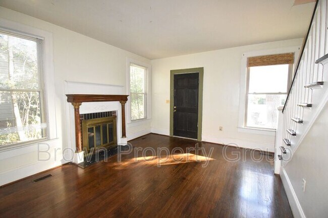 Foto del edificio - 1222 Hilltop Ave