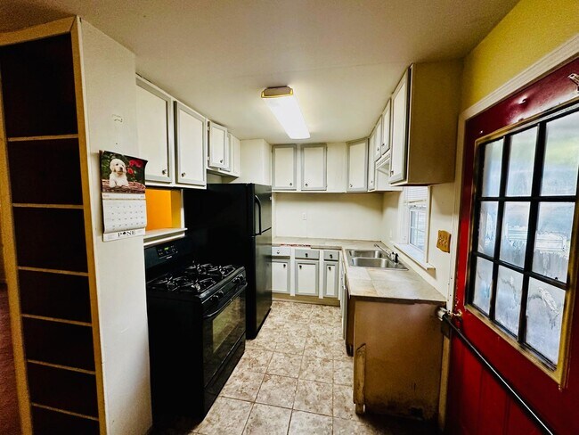 Foto del edificio - A Great 2 bed/1 bath Home in Pine White Hall!