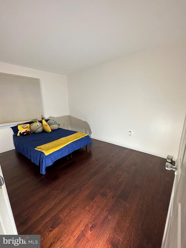 Foto del edificio - 952 Paulsboro Dr