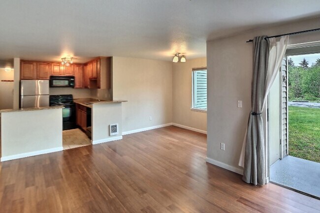Building Photo - 20324 Bothell Everett Hwy