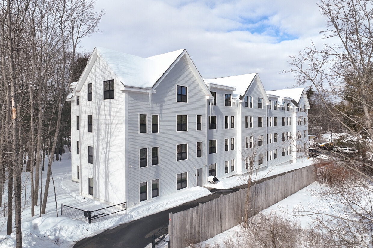 Primary Photo - Milliken Heights