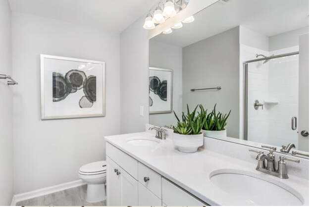 Foto del edificio - 373 White Oak Ridge Dr