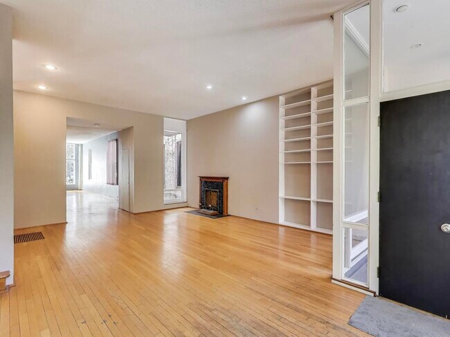 Foto del edificio - 5203 S Dorchester Ave