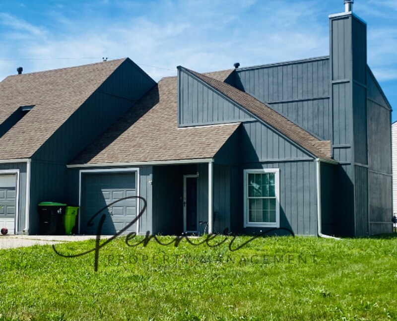 1606 Blueberry Dr, Harrisonville, MO 64701 Condo for Rent in