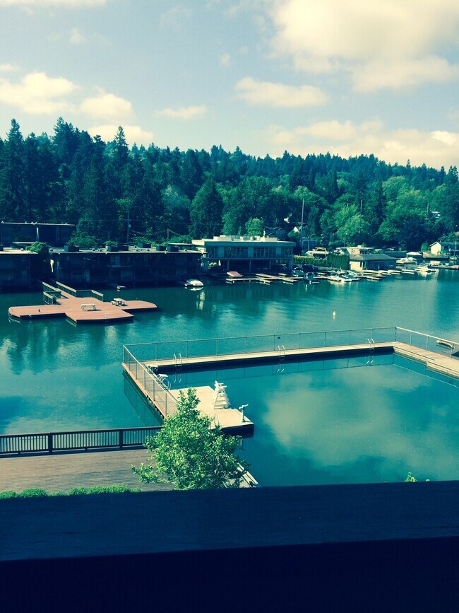 Be On Vacation Every Day. - 248 Ridgeway Rd