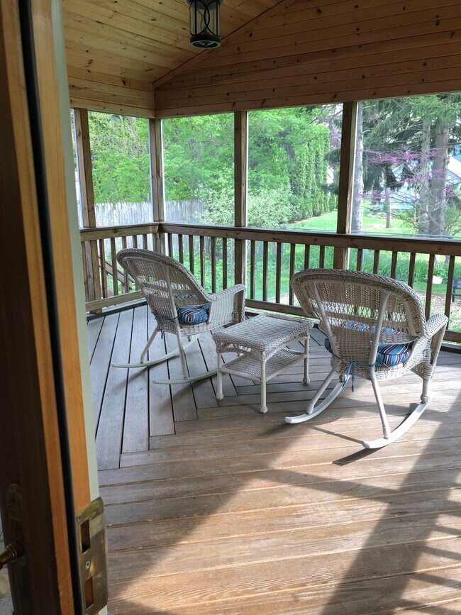 Foto del edificio - 5202 Schofield St