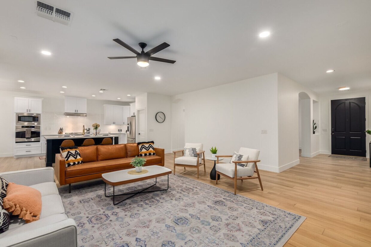 Foto principal - 179 W Powell Way