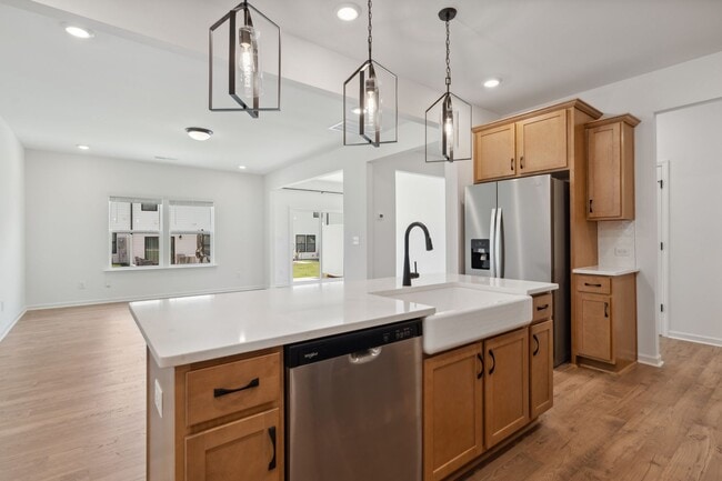 Building Photo - Spacious 3BR Townhome in North District