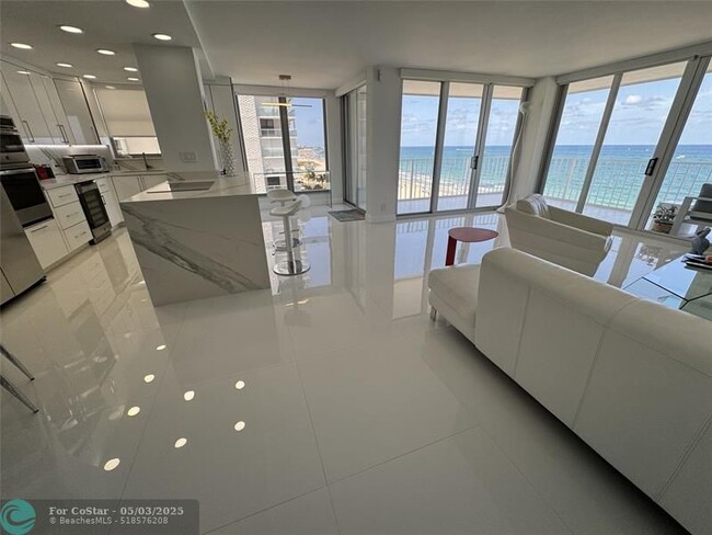 Foto del edificio - 1010 S Ocean Blvd