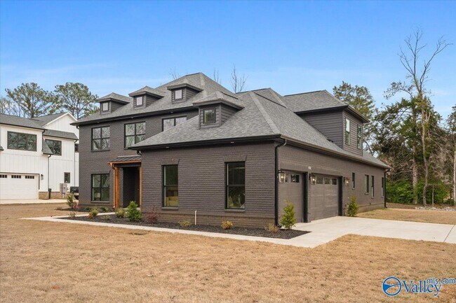 Building Photo - 102 Minden Way