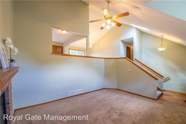 Building Photo - 4 br, 3 bath House - 15723 Horton Lane