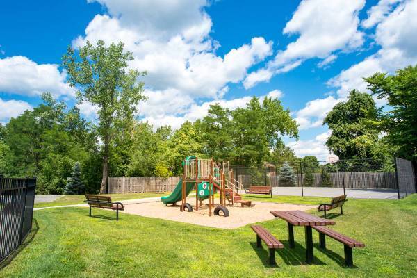 Building Photo - Orchard Hills Landings