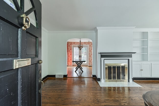 Building Photo - 511 Cannons Ln