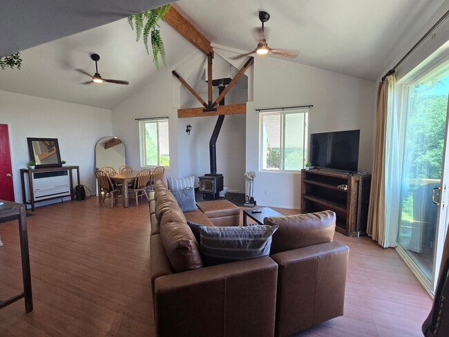 Building Photo - Peaceful Mountain Home in the Woods of Cuy...