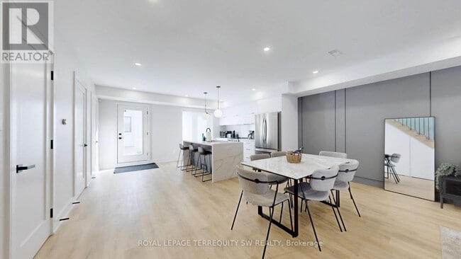 Photo du bâtiment - 144 Dovercourt Rd