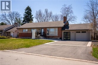 Building Photo - 28 Dale Ave