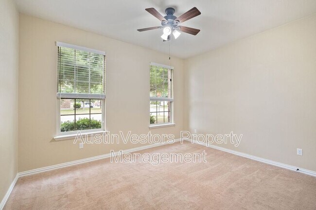 Building Photo - 2955 Angelina Dr