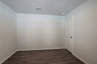 Building Photo - 13524 White Ibis St