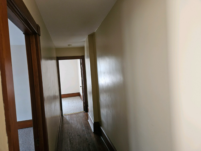 Building Photo - 153 New Haven St