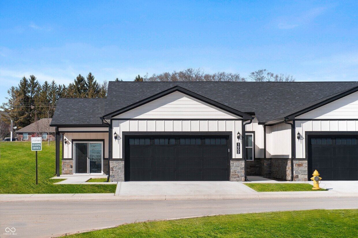 Foto principal - 1937 Chambers Dr
