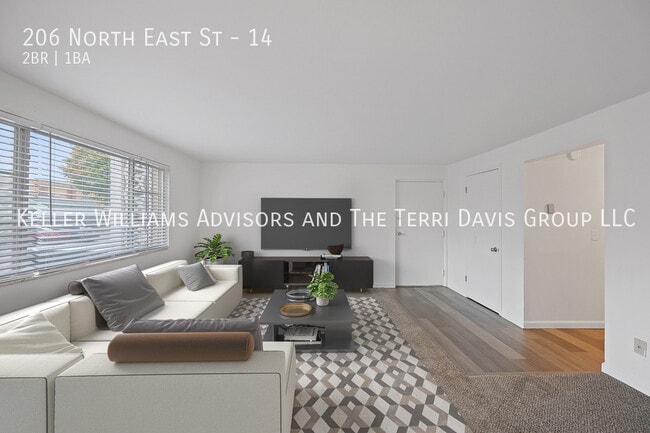 Photo - 206 N East St Apartment