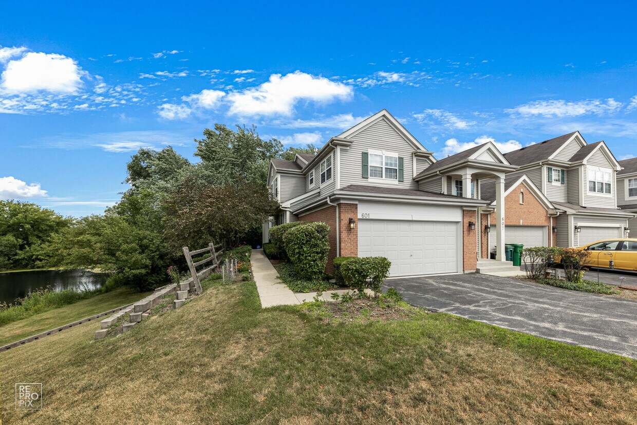601 Creekside Cir, Gurnee, IL 60031 Townhome Rentals in Gurnee IL