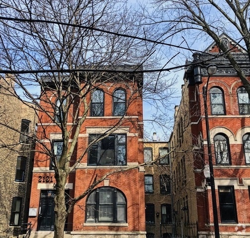Building Photo - 2121 N Sheffield Ave