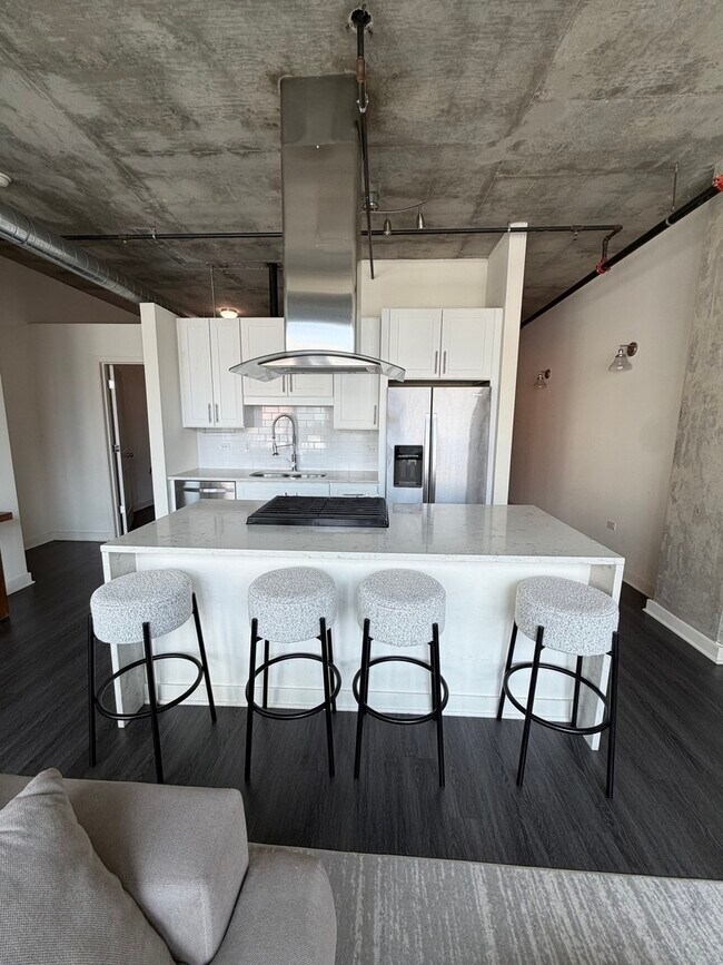 Foto del edificio - 50 E 16th St