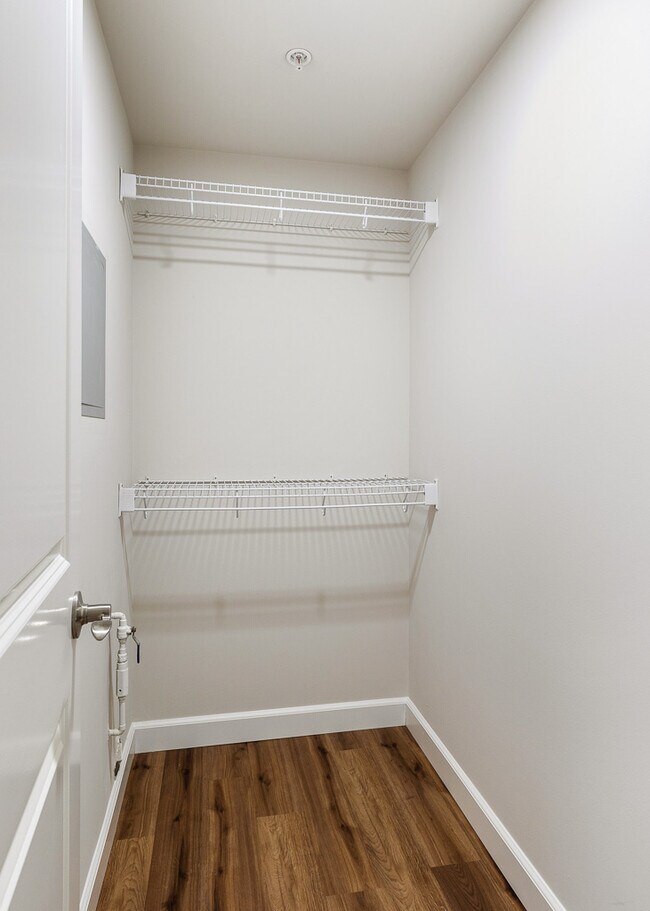 Peninsula Apartments Everett, WA