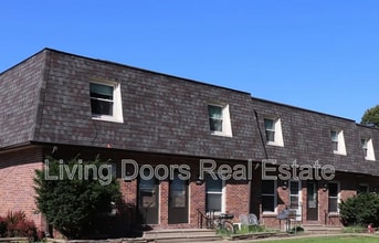 Building Photo - 1613 Deweese Dr