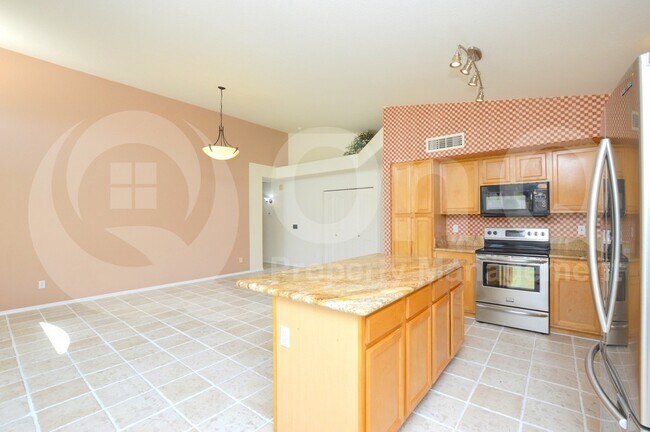 Building Photo - 1661 W Springfield Way