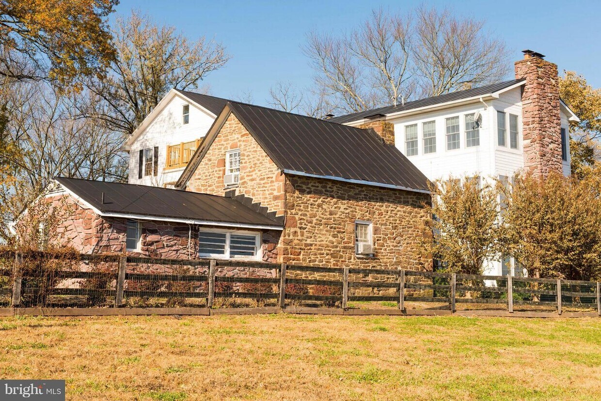 Primary Photo - 13613 Holly Ridge Ln