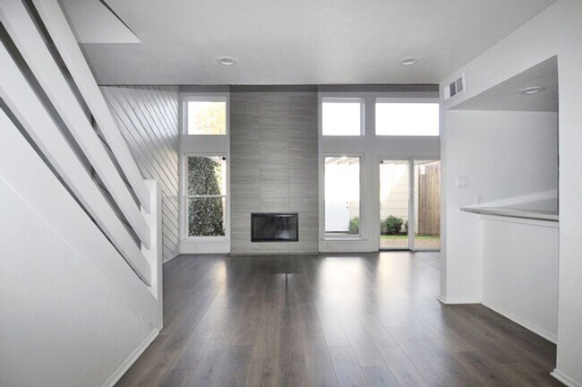 Foto del edificio - 1666 Choteau Cir
