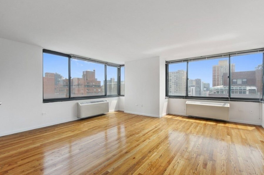 Primary Photo - 345 3rd Ave