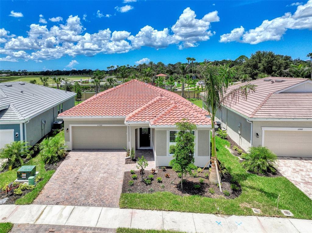 Foto principal - 11989 Bohemian Pl