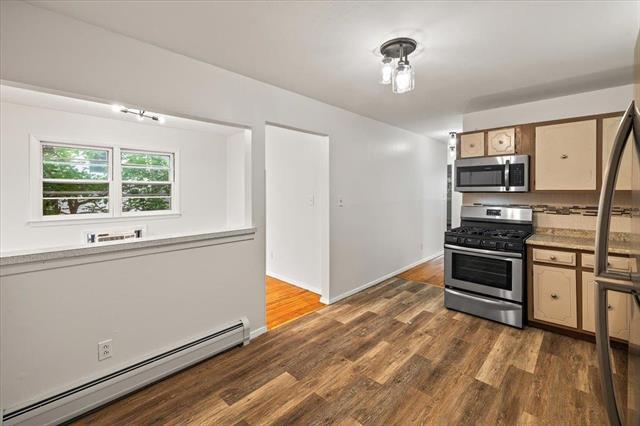 Building Photo - 430 Bramhall Ave