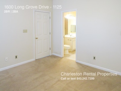 Foto del edificio - 1600 Long Grove Dr