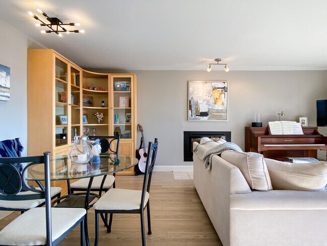 Foto del edificio - 601 N Segoe Rd