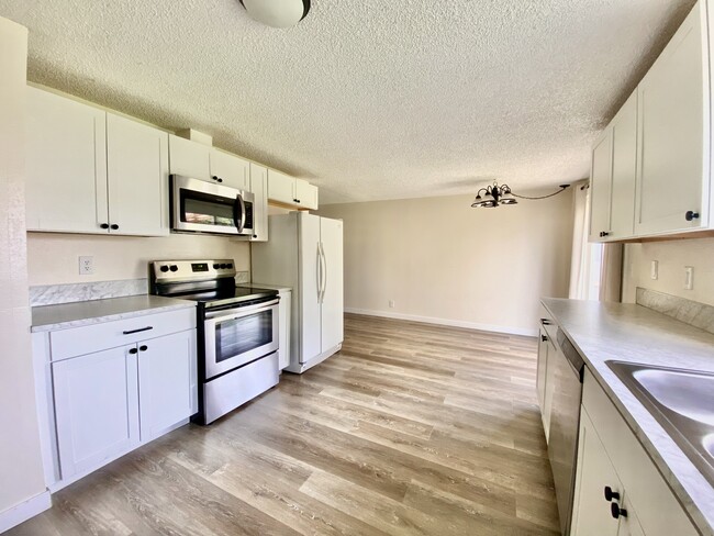 Foto del edificio - 4097 W 18th Ave