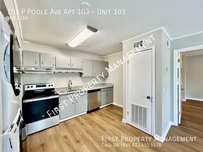 Building Photo - Laundry Units in Apartment!!: Red Bank 1Be...