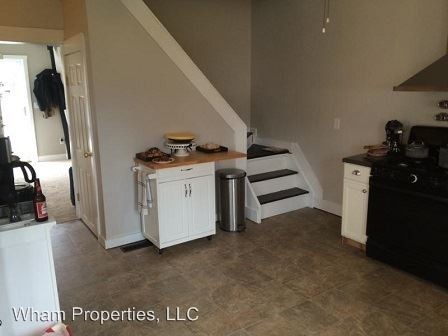 Foto del edificio - 3 br, 2 bath House - 325 N. Jefferson