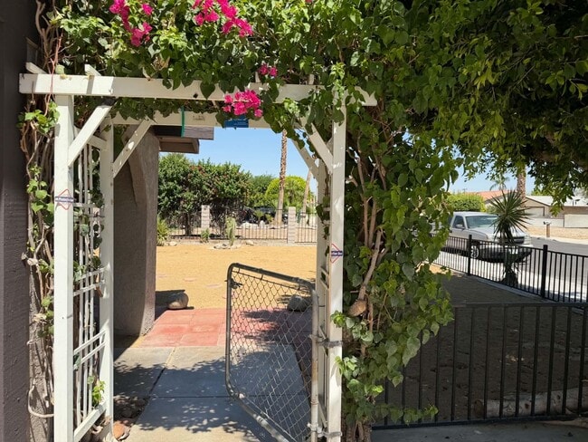 Building Photo - 69150 San Susanna Ave